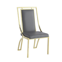 Chaise de salle à manger de luxe à double cadre en cuir noir gaufré, pieds courbés en acier inoxydable doré poli, chaise d'appoint pour café