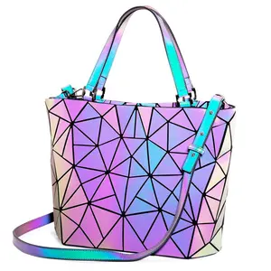 Bolso grande de bao luminoso, bolsos geométricos reflectantes holográficos para mujer, bolsos de hombro acolchados 2024, bolsos de mano para mujer, bolsa femenina
