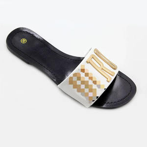 Nuove 2025 di tendenza pantofole da spiaggia Casual da esterno scarpe da donna aperte alla moda - Product Image 2