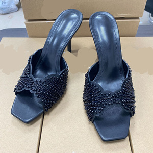 Nouvelles sandales d'été à talon haut carré décorées de perles pour femmes, chaussures polyvalentes style mule à talon fin et bout ouvert pour femmes - Product Image 4