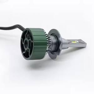 Ampoule de phare LED étanche M9 Pro 20000lm 150W 12V 6500K pour voitures universelles H4/H7 - Product Image 3