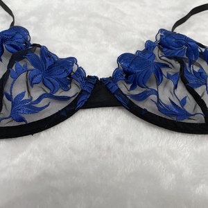 Conjunto de Lencería Sexy con Bordado Floral Azul Bonito y Malla Negra Impresionante, con Decoración de Encaje Ligero - Product Image 2