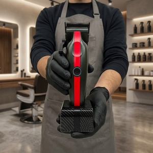 <span class=keywords><strong>Tagliacapelli</strong></span> Compatto e Silenzioso con Motore Rotativo DC in Plastica, Ricaricabile, con Lama Regolabile di Precisione per Forniture da Barbiere, Personalizzabile OEM ODM - Product Image 2