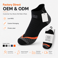 Chaussettes de compression antidérapantes à logo personnalisé, chaussettes de course athlétiques respirantes en maille rembourrée à coupe basse OEM