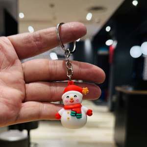 Nuevo Llavero de Cristal Navideño 2025, Colgante para Bolsa, para Actividades de Centros Comerciales, Pequeños Regalos para Nochebuena - Product Image 4