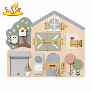 Tableau d'activités Montessori en bois « Ma première petite salle de bain » avec clés, loquets, lacets, boutons, cadran de machine à laver et prise W12D990 - Product Image 4