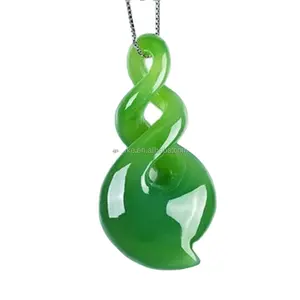 Groene Hetian Nefriet Gesneden Ketting Minnaar Jades Sieraden Gratis Touw Ketting Wholesale100 % Natuurlijke Charme Hangers Men's Jade Gift