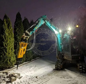 Casse-pierre hydraulique SOOSAN modèle SB30, moteur silencieux, diamètre de la pointe de 53 mm, pour excavatrices de 2,5 à 4,5 tonnes, garantie 1 an, haute qualité - Product Image 1