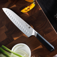 Couteau Santoku ultra-affûté de 7 pouces avec manche en POM noir et lame en acier inoxydable 3Cr13 pour trancher la viande, le poisson et les légumes
