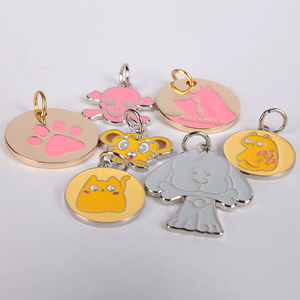 OKEYPETS toplu yeni <span class=keywords><strong>Pet</strong></span> yaka aksesuarları özel şekil çinko alaşım köpek tasarımcısı adı etiketleri - Product Image 1