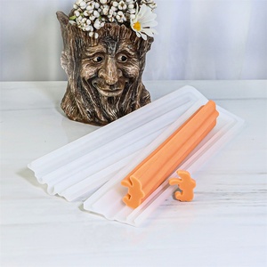 Molde de silicona 3D de conejo lindo para jabones en barra, suministros para hacer jabones con animales incrustados, moldes de silicona para velas - Product Image 3