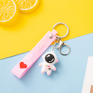 Creative Cartoon Astronaut Keychain Epoxy Resin Portable Charm Car Bag Keychain - Product Image 4