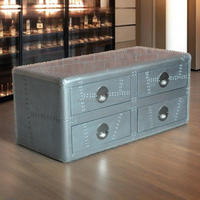 Table basse en métal rivet en aluminium de style industriel pour bar à cigares à whisky et mobilier de bar d'hôtel