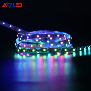 Bande LED intelligente pleine couleur intégrée DC12V SMD3535 SK6812 6mm RGBIC Zigzag 60 LED adressables pour l'ambiance de la salle de jeu - Product Image 5