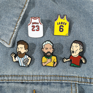 Più venduto: Distintivi metallici e spille per abbigliamento in ottone di lusso con personaggi dei cartoni animati della Serie Mondiale di Calcio Cu P, con gancio a scatto, accessori hardware - Product Image 3