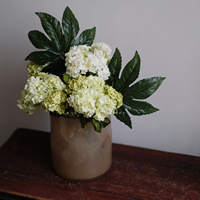 Buket Bunga Hydrangea Buatan Kecil Berkualitas Tinggi Warna Putih dari Sutra untuk Pernikahan, Acara Tahun Baru, Dekorasi Rumah