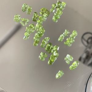 Vente en gros de copeaux de péridot naturel, gravier de cristal d'olivine verte concassée pour la fabrication de bijoux, remplissage de vases, guérison, Feng Shui, Chakra - Product Image 2