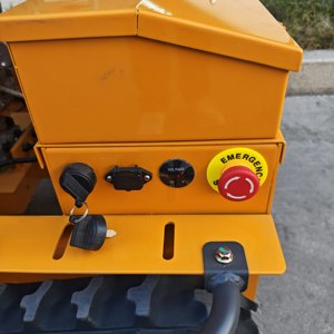 Tondeuses à gazon robotisées autopropulsées télécommandées RC, tracteurs de jardin à braquage zéro, machines de coupe d'herbe pour jardin et cour - Product Image 4