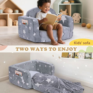 Sofá convertible para niños Giving Tree de 42.1 pulgadas en gris con diseño de estrellas, sofá plegable con almohada y manta para niños pequeños. - Product Image 4