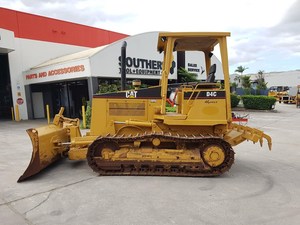 Bulldozer Caterpillar usado Mini Dozer Cat D4C Precio barato Japón Bulldozer D4C Máquina para la venta - Product Image 3