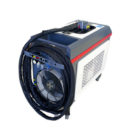Nettoyeur laser industriel intégré de 1000 watts à impulsions, refroidi par eau, avec scanner portable pour l'élimination robuste de la rouille