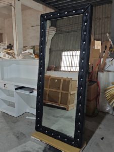 Grand miroir antique <span class=keywords><strong>de</strong></span> luxe avec cadre <span class=keywords><strong>en</strong></span> bois au design moderne <span class=keywords><strong>en</strong></span> rose pour chambre à coucher, <span class=keywords><strong>salon</strong></span> <span class=keywords><strong>de</strong></span> <span class=keywords><strong>coiffure</strong></span>, barbier, <span class=keywords><strong>salon</strong></span> <span class=keywords><strong>de</strong></span> beauté - Product Image 5