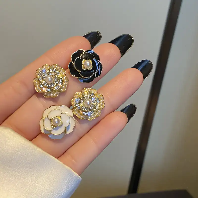 New style enamel diamond pearl camellia flower stud earrings 925 silver needle black white retro baroque luxury earrings women