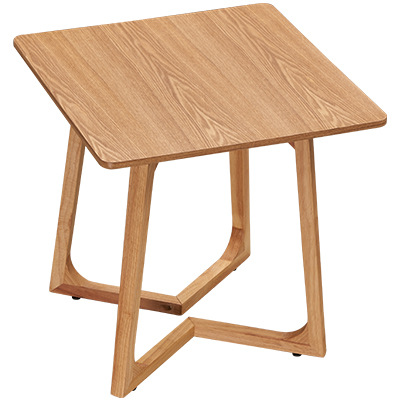 Mesa de té cuadrada color madera natural.