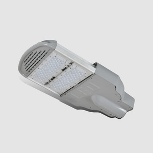 Farolas LED de 60W-180W con Clasificación IP65, Construcción de <span class=keywords><strong>Aluminio</strong></span>, Módulo de Iluminación Vial de Alta Potencia para Aplicaciones de Ingeniería - Product Image 4