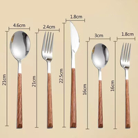 Ensemble cuillères et fourchettes en acier inoxydable Ensemble d'argenterie lavable au lave-vaisselle Ustensiles de table Ensemble de couverts en bois pour restaurant