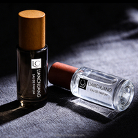 Flacon de parfum en verre transparent personnalisé sur mesure avec boîte et logo - Xuzhou Lilac Glass Products Co Ltd