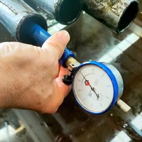Tube de précision tréfilé à froid 25x1,5 mm, surface intérieure et extérieure lisse, certifié BIS, en acier allié pour machines de construction, livraison rapide