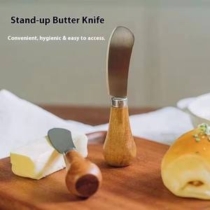 Coltello da Burro con Manico in Legno e Logo Personalizzato, Lama in Acciaio Inox, Mini Spalma per Pane e Marmellata - Product Image 3