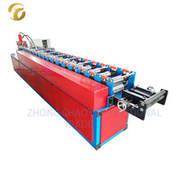 Machine de formage à froid de profilés en acier pour portes à enroulement