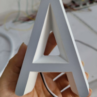 Letrero LED Acrílico Personalizado con Diseño Delgado e Iluminación Frontal, Letras Luminosas, Uso en Interiores, Resistente al Agua IP67, Garantía de 3 Años
