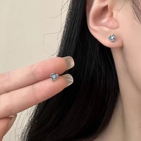 Anting Tusuk Bunga Iris Biru Kecil nan Indah untuk Wanita, Perhiasan Tindik Telinga Floral Serbaguna, Tidak Perlu Dilepas