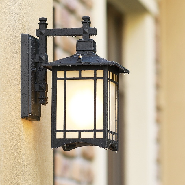 Modern & Creative Retro Solar Outdoor Wall Lamp IP65 Waterproof Corridor Light with LED Aluminum Base for Home Use
