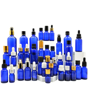Vente en gros de flacons pulvérisateurs et compte-gouttes en verre bleu cobalt givré pour huiles essentielles et cosmétiques, logo personnalisé, 5 ml-100 ml/ - Product Image 1