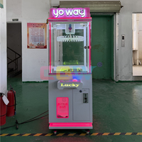 Máquina expendedora de juguetes de redención con gran rentabilidad, fabricante de máquinas recreativas de premios de dos niveles con garra, precio de máquina de premios de China