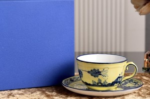 Service de table réutilisable en porcelaine jaune de style italien vintage, motif floral bleu, pour la maison, les mariages et les banquets - Product Image 6