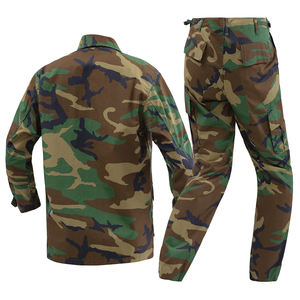 Completo da combattimento e da caccia in giacca e pantaloni rinforzati con mimetica nella giungla Set tattico per ambienti difficili - Product Image 2