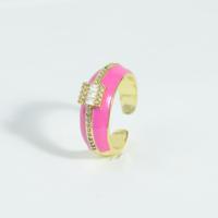 18K Vergoldeter Bonbonfarbener Emaille-Ring mit Verstellbarer Breite und CZ-Steinen, Stapelbarer Modeschmuck für Damen