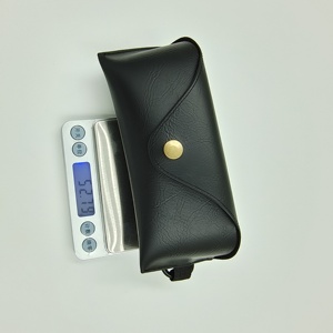 กล่องใส่แว่นตาหนัง PU คุณภาพสูง แบบสั่งทำพิเศษ ทรงสี่เหลี่ยมผืนผ้า ลายทางสีดำ นุ่ม แข็งปานกลาง พกพาสะดวก ป้องกันแสงสีฟ้า - Product Image 3