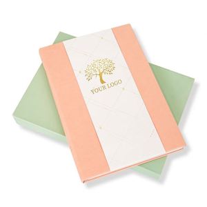Cuaderno de Papel Grueso de Primera Calidad de 80 g/m² con Marcapáginas de Cinta en Caja de Regalo de Lujo y con Bolígrafo a Juego - Product Image 1