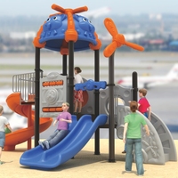Équipement de terrain de jeu extérieur pour enfants sur le thème du château, avec toboggan, balançoire et tunnel en spirale, pour les parcs publics et communautaires