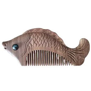 定制木制工艺品设计手工雕刻高档礼品梳子3D雕刻鱼