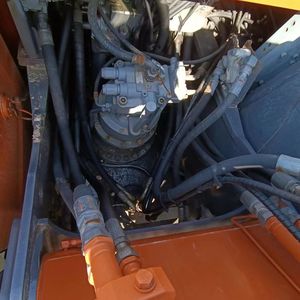 Excavadora Mediana Hitachi ZX240 de Alta Eficiencia en Venta, Zaxis 240 Usada con Sistema Hidráulico en Buen Estado a Bajo Precio - Product Image 6