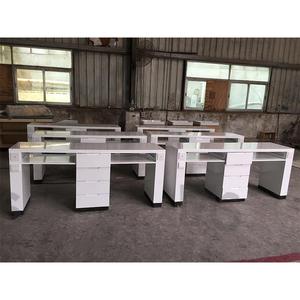 Mesa de salón de uñas portátil de alta calidad blanca moderna personalizable para Diseño de Interiores hoteles centros comerciales Gimnasio-fábrica al por mayor - Product Image 3