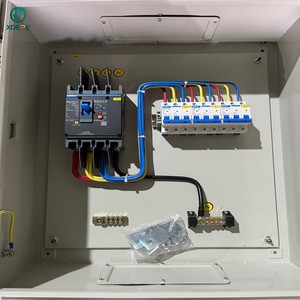 Panneau <span class=keywords><strong>de</strong></span> distribution <span class=keywords><strong>triphasé</strong></span> personnalisé boîtier <span class=keywords><strong>de</strong></span> panneau électrique 200A utilisé pour la distribution d'énergie dans les centres commerciaux - Product Image 2