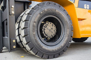 CPCD135 zware capaciteit heftruck voor mijnbouw, opslag en transport van zwaar industrieel materiaal - Product Image 5
